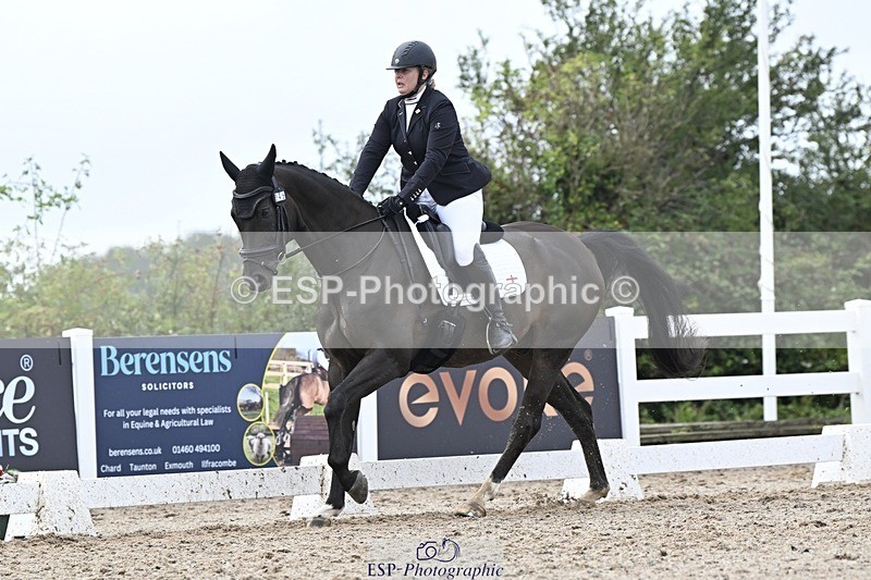 250907-153146-09126 - 049-Laura.ColeGavin.10