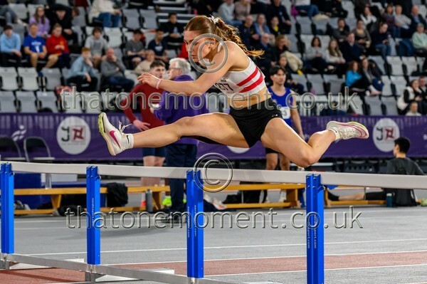 SeniorInd25-917126 - Track Female Set One