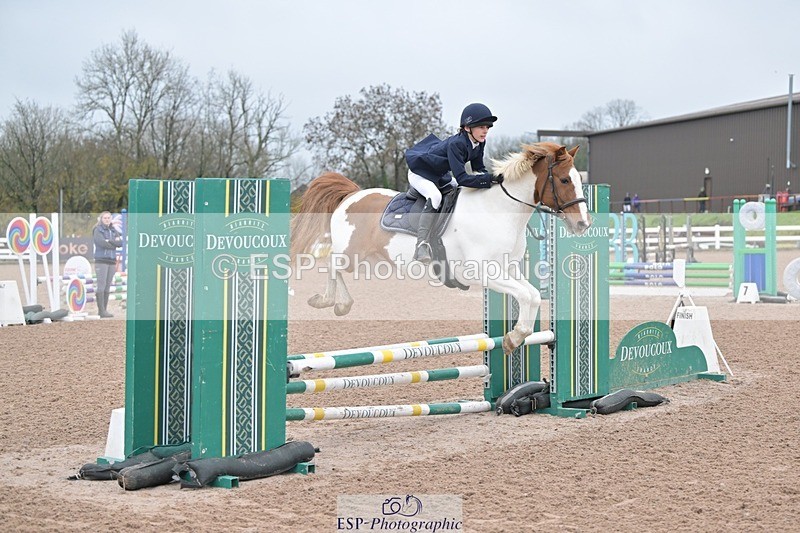 251116-100058-01093 - Cls 2 Pony Intro 70cm