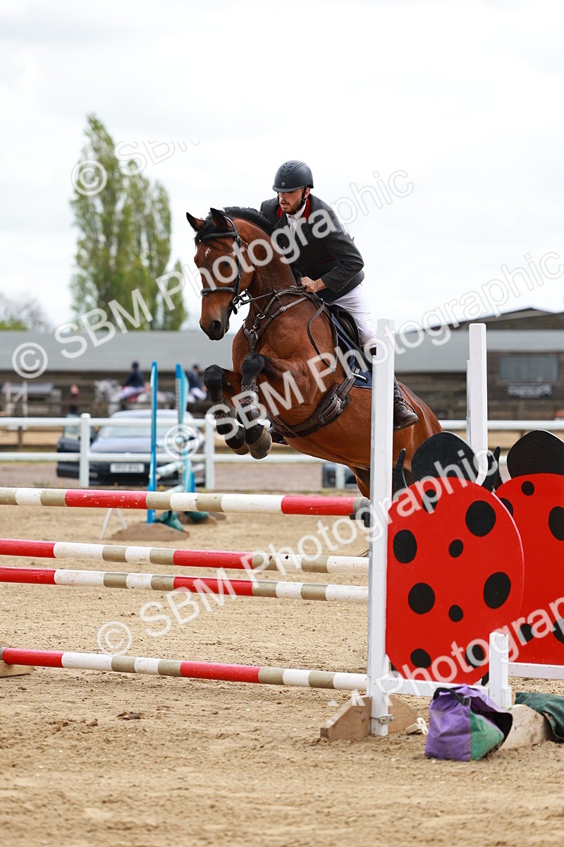 SBM_002320 - Class 10 - Senior Newcomers - 1.10m