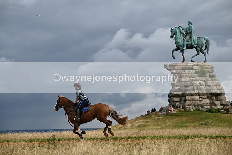 DSC_4570 - Time at Statue 09:50 to 11:09