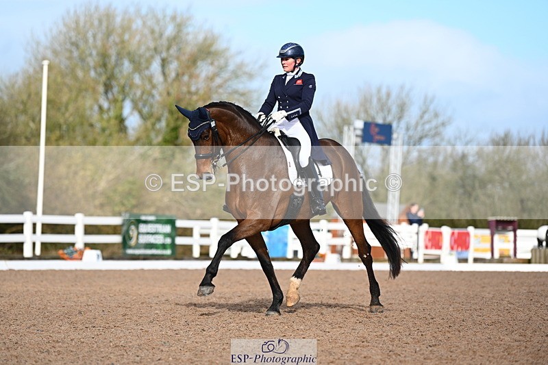 240218A-111142-06153 - 199-Nicola.Buchanan-St.Giles.flamboyant