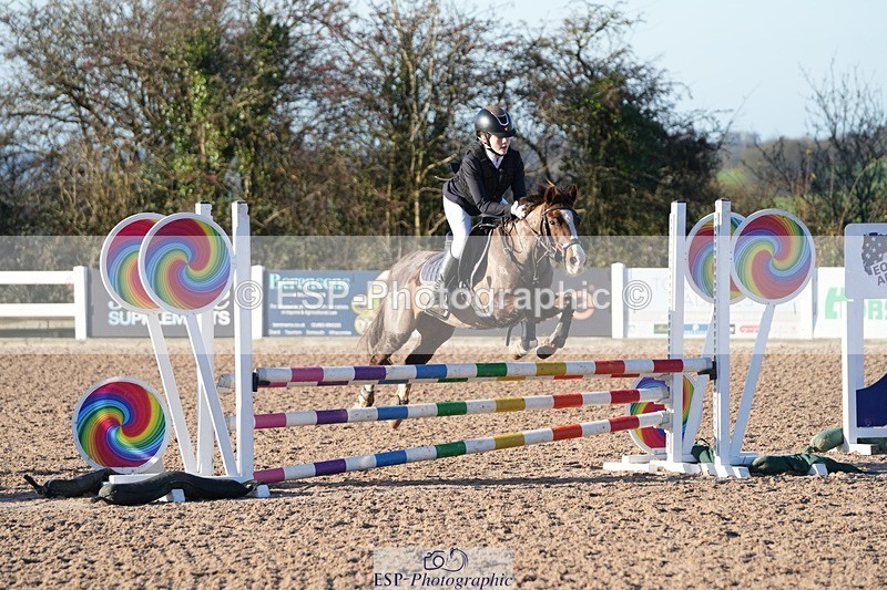 251130-103955-00954 - Cls 4 Pony Brit Nov & 80cm Open