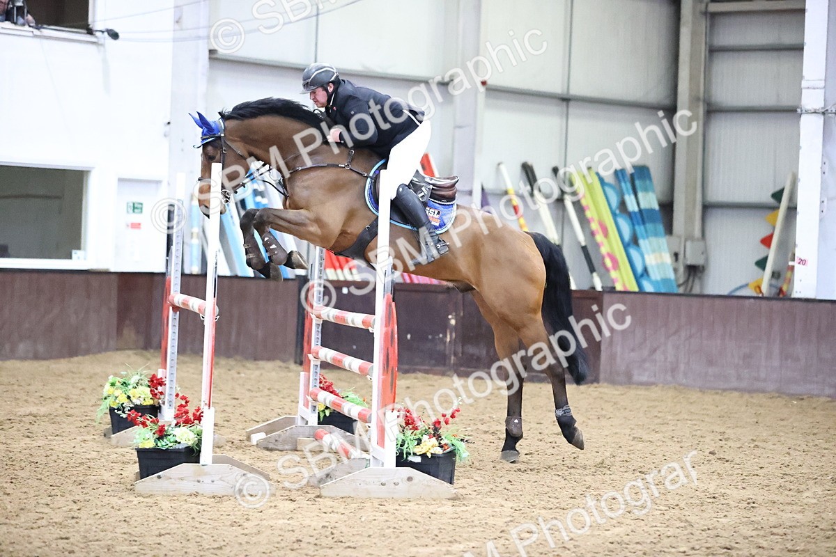 SBM_005604 - Class 17 - Senior Newcomers 1.10m