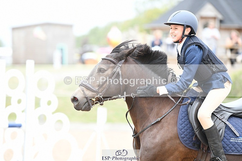 250807-135902-01469 - 90cm Round 2