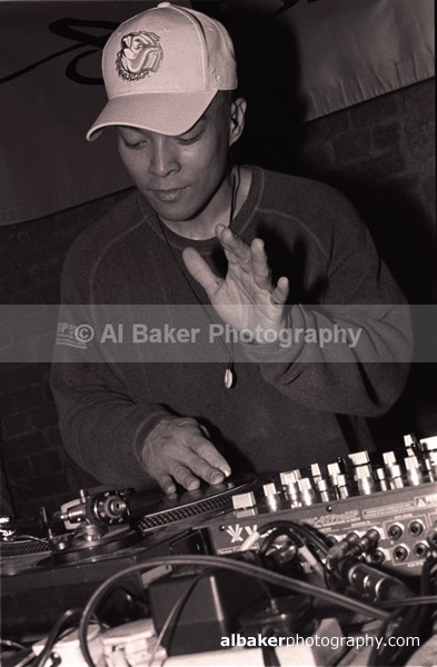 23 - DJ Q Bert @ Sankeys Soap 09.07.02
