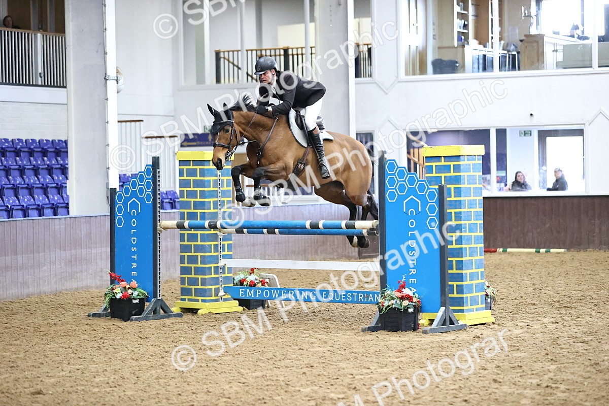 SBM_006069 - Class 16 - Senior Newcomers - 1.10m Open