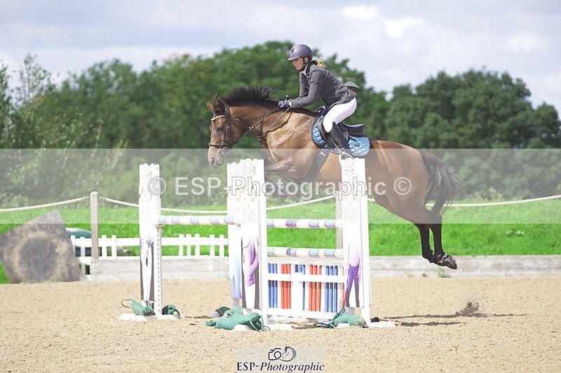 230806A-113642-01629 - Cls 13 Snr Newcomers & 1.10m Open