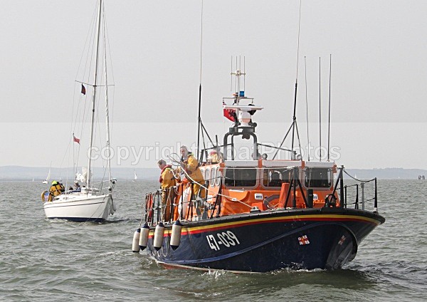 100411 JLP SAILING CLUB - RNLI IMG_0475 - APRIL 11th 2010 - JLP SAILING CLUB & RNLI