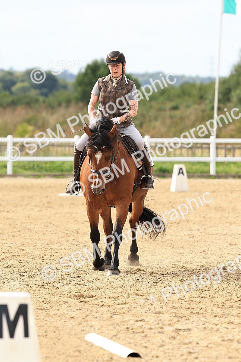 SBM_000520 - Class 4 - Novice 5