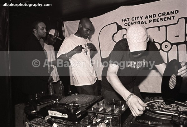 25 rodney-p skitz - Friends-&-Family @ the-roadhouse 12.02.05