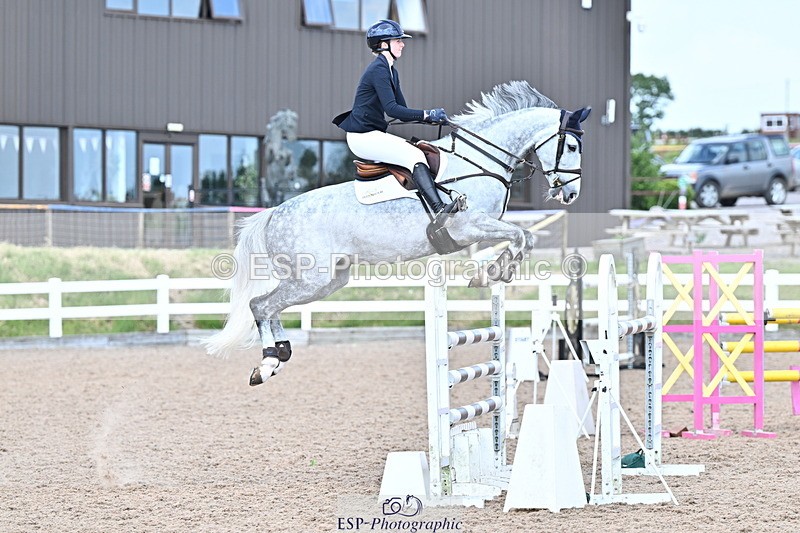240605A-154621-00960 - Cls 5 Foxhunter and 1.20m Open