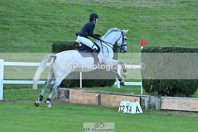 230909-185750-08204 - Cls 14 Snr 1m Derby