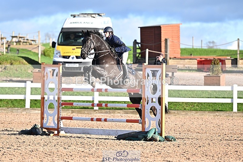 251119-141024-00514 - Cls 5 Foxhunter and 1.20m Open