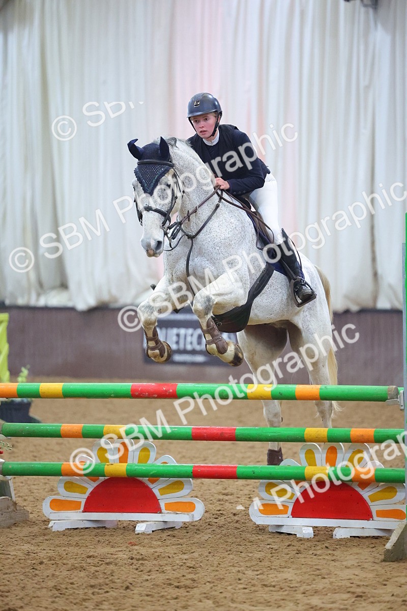 SBM_008579 - Class 21 - Nupafeed Supplements Senior Discovery/ 1m Open - First Round (1.00m)