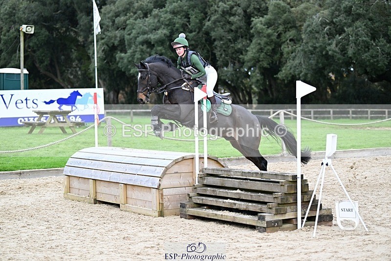 241117-141417-04483 - Cls 3 90-95cm 14.00 to 15.00