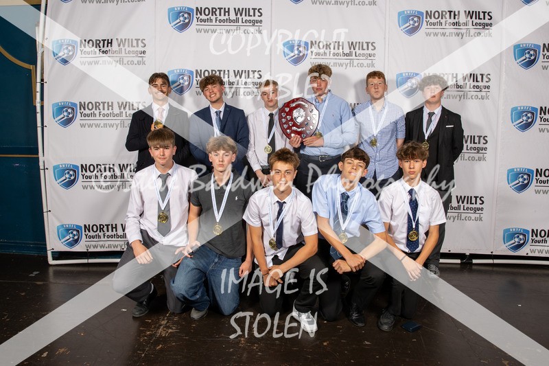 1DX30838 - Div 3 Calne Town Youth Black