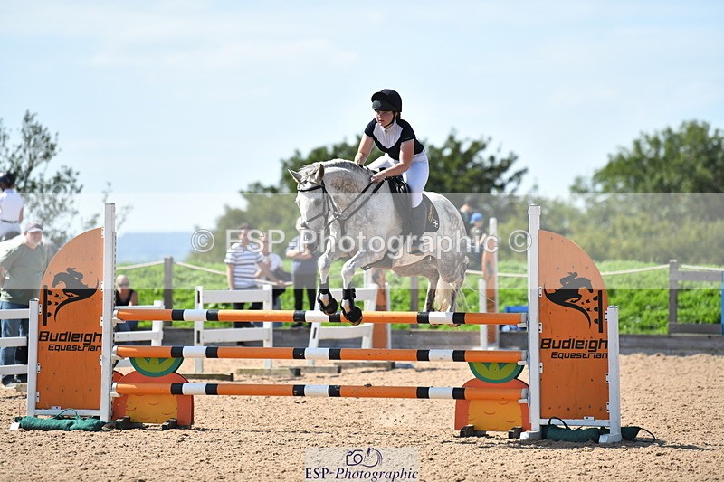 230903A-133445-04828 - Cls 15B U21 Intro 1m