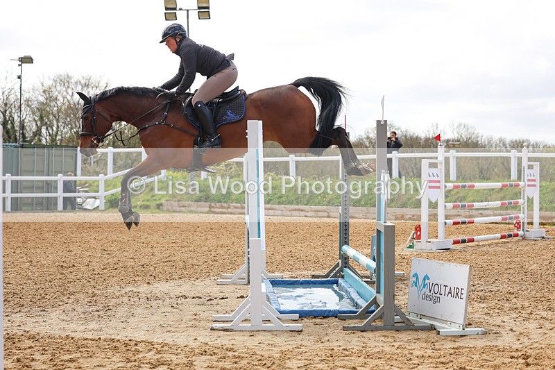 3E7A2250 - Class 8: Senior Foxhunter/1.20 open