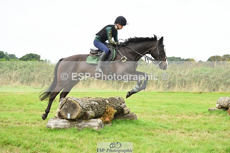 230817-125720-01966 - Kay's 1st Group - XC