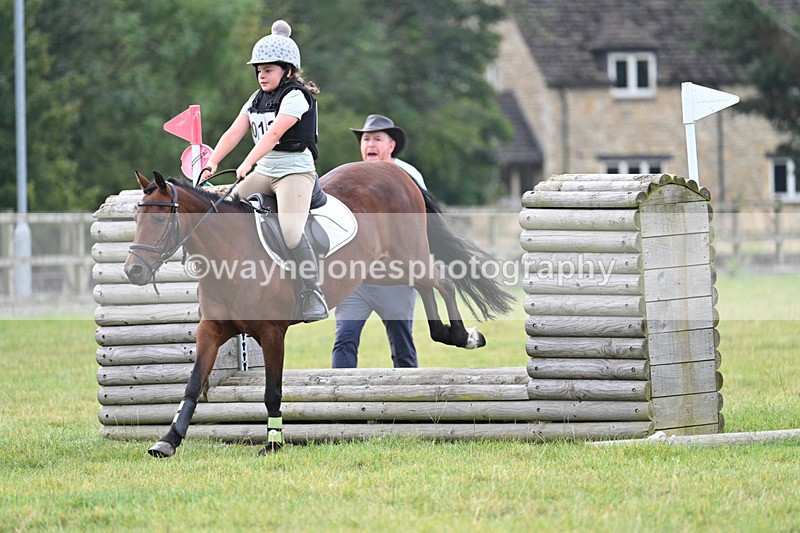 WJ7_6017 - 40cm XC Time 10:57 to 11:30