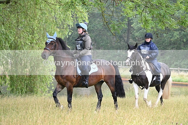 WJ7_9058 - Time at Water 11:53 to 12:23