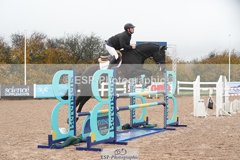 251107-124033-00762 - Cls 5 Newcomers and 1.10m Open