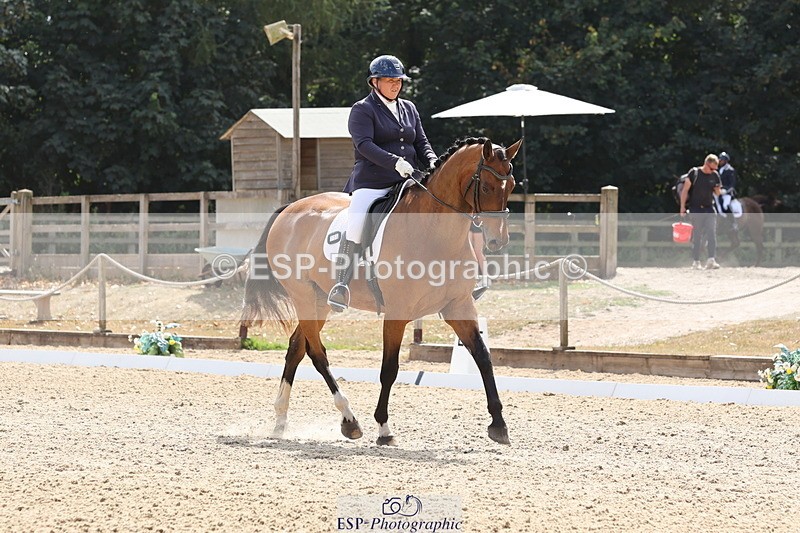 250809A-152605-04566 - 156-Emily.FarleighY.Not.Hugo