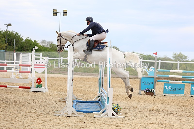 3E7A9728 - Class 9: Senior Foxhunter/1.20 open