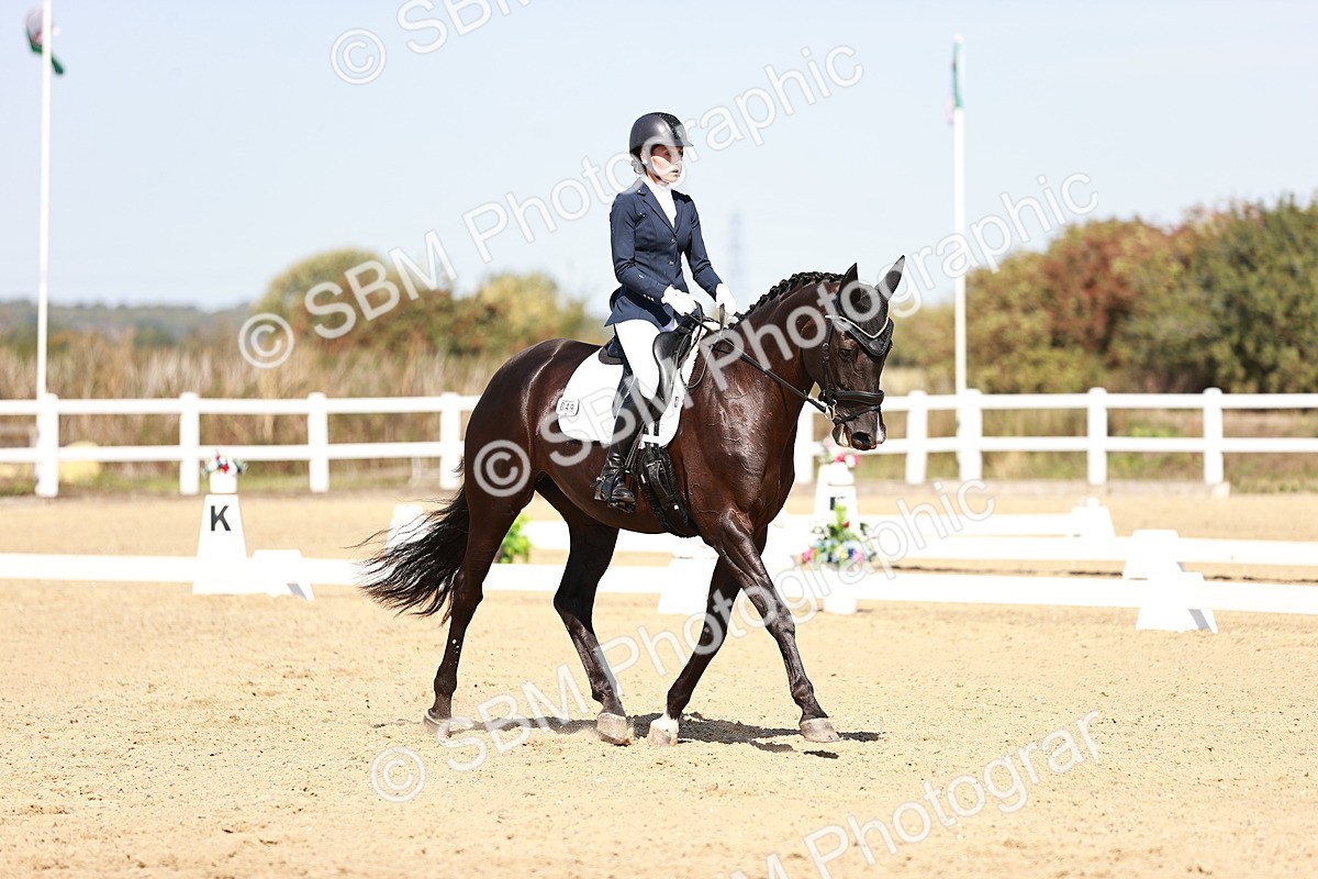 SBM_004881 - Class 12 - Novice 5 - 12.02-12.44