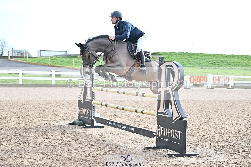 231208A-111054-00396 - Cls 4 Snr 1.05m Open