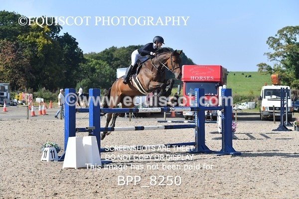 BPP_8250 - CLASS 7 Senior Foxhunter/ 1.20m Open