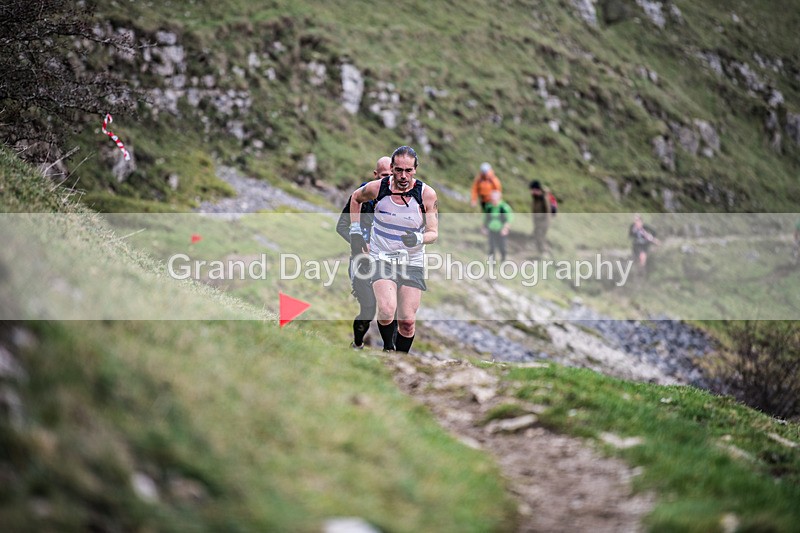 Litton-623 - Litton Christmas Cracker Fell Race (Limestone Series) Sunday 14th December 2025