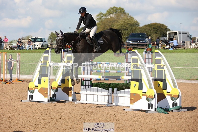 230915A-145721-02840 - Cls 5 National 1.40m