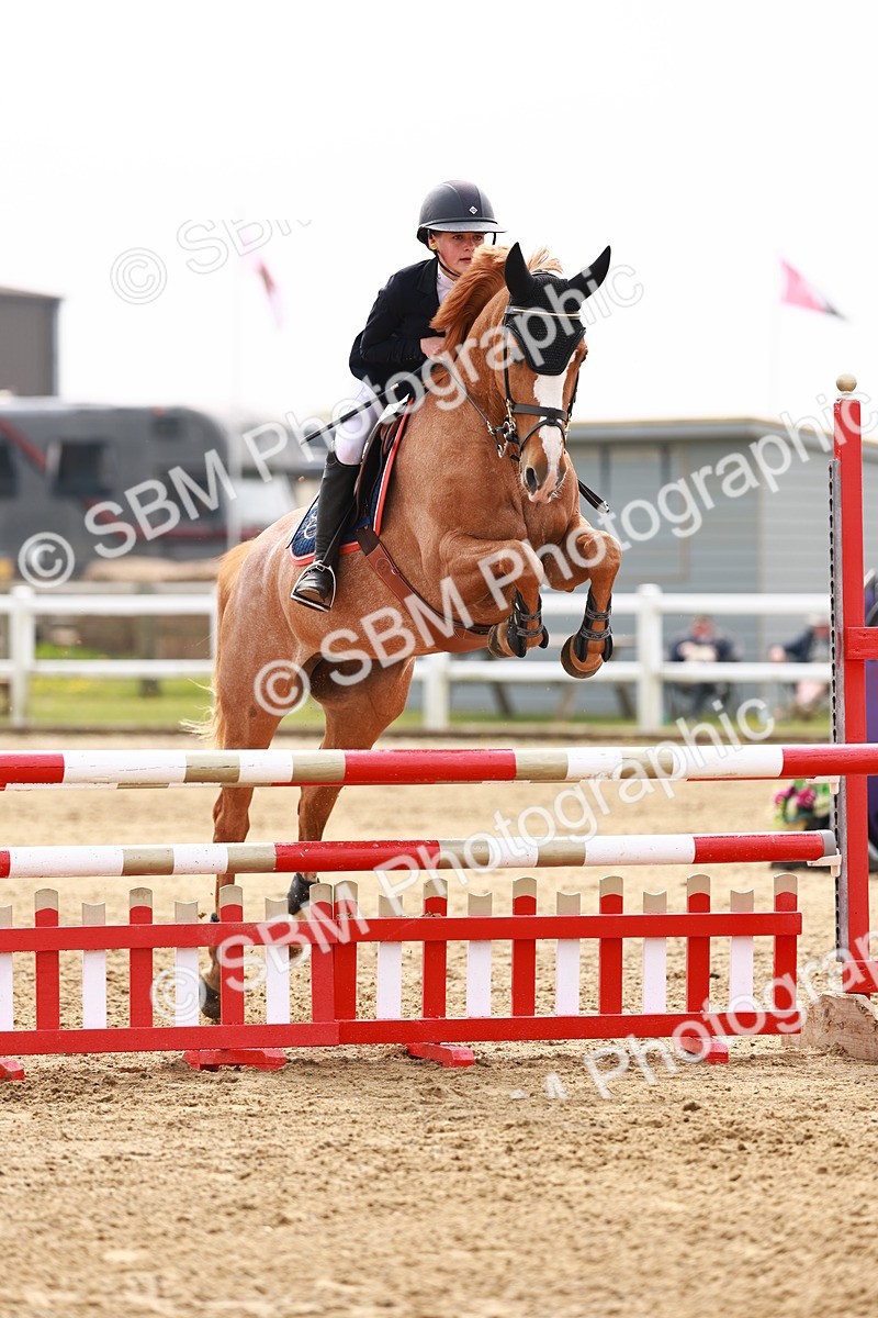  - Class 17 - Senior 1.05m