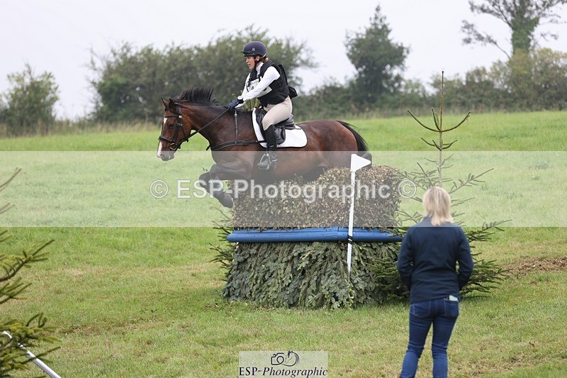 240901A-113521-07211 - 410-Octavia.Madden-NENAGH.II