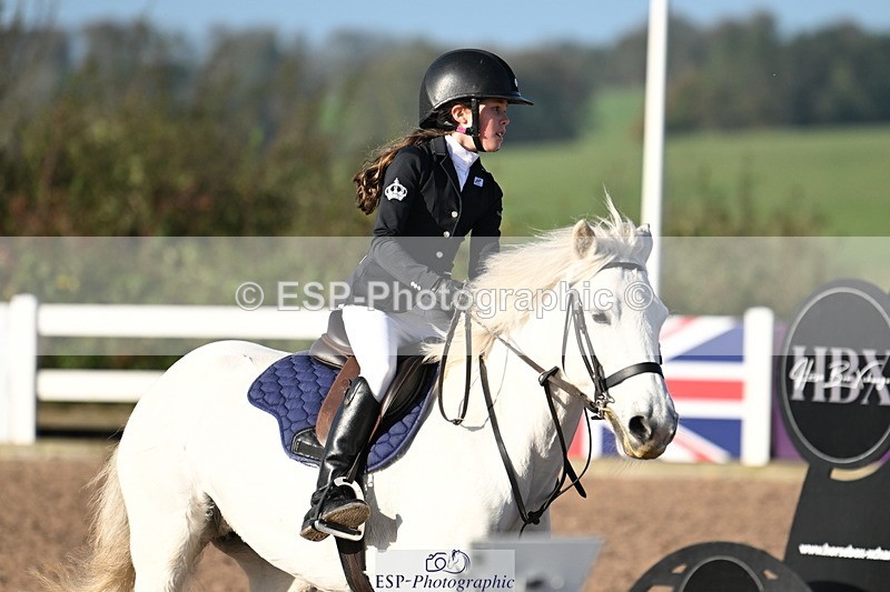 241026A-102313-00140 - SAT Cls 3 Pony Intro 70cm