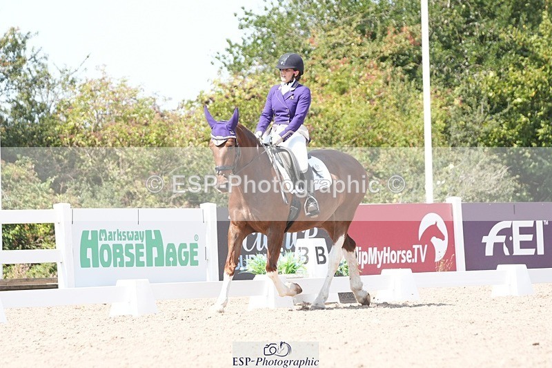 250817-140420-10567 - 182-Natalie.RosewarnePenpont.Fancy.That