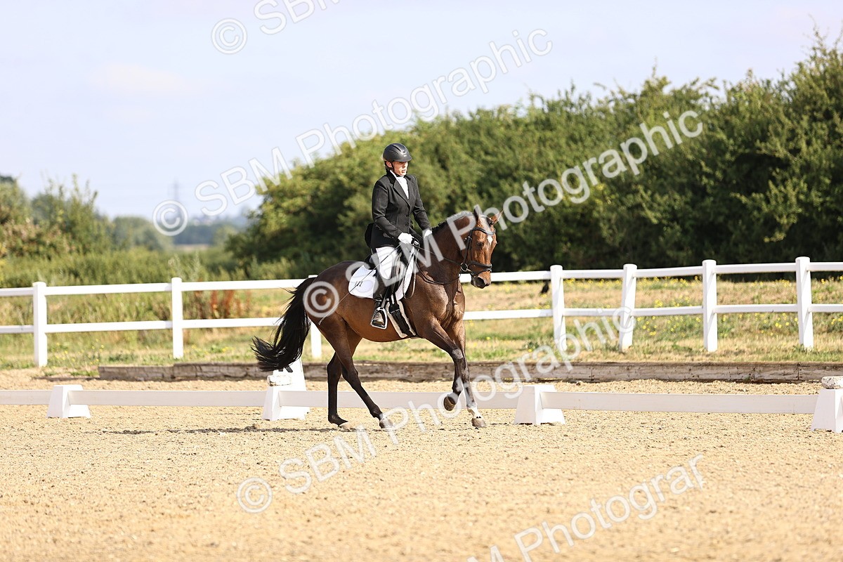 SBM_008564 - Novice 5 - 08.30-9.33