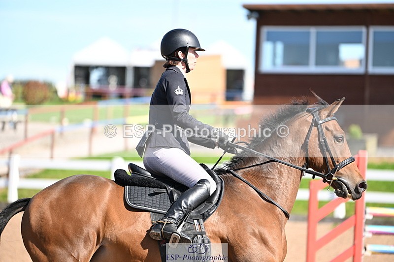 240914A-141118-07555 - Cls 24-S 1.05m Amateur Qualifier