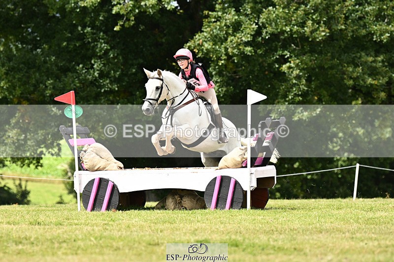 240825X-115634-32166 - 70cm XC 11.00 to 12.00