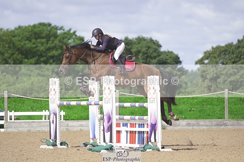 230806A-111030-01529 - Cls 13 Snr Newcomers & 1.10m Open