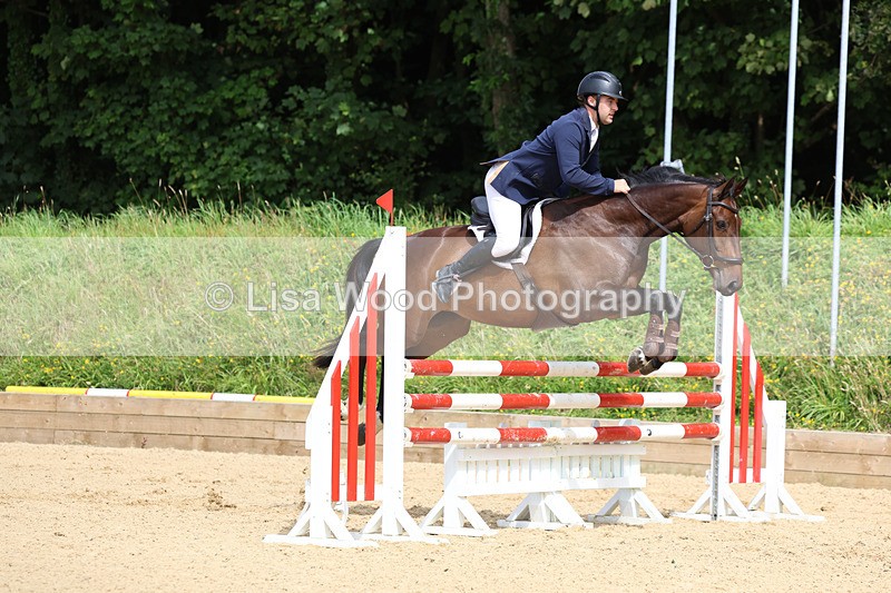 3E7A1715 - Class 13: Senior Newcomers/1.10m open