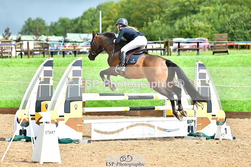 230805A-110550-00265 - Cls 2 Snr Newcomers & 1.10m Open