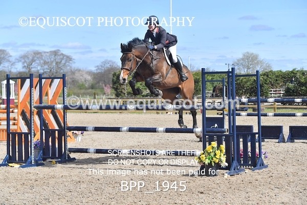 BPP_1945 - CLASS 20 SUN RHS Foxhunter Championship Qualifier