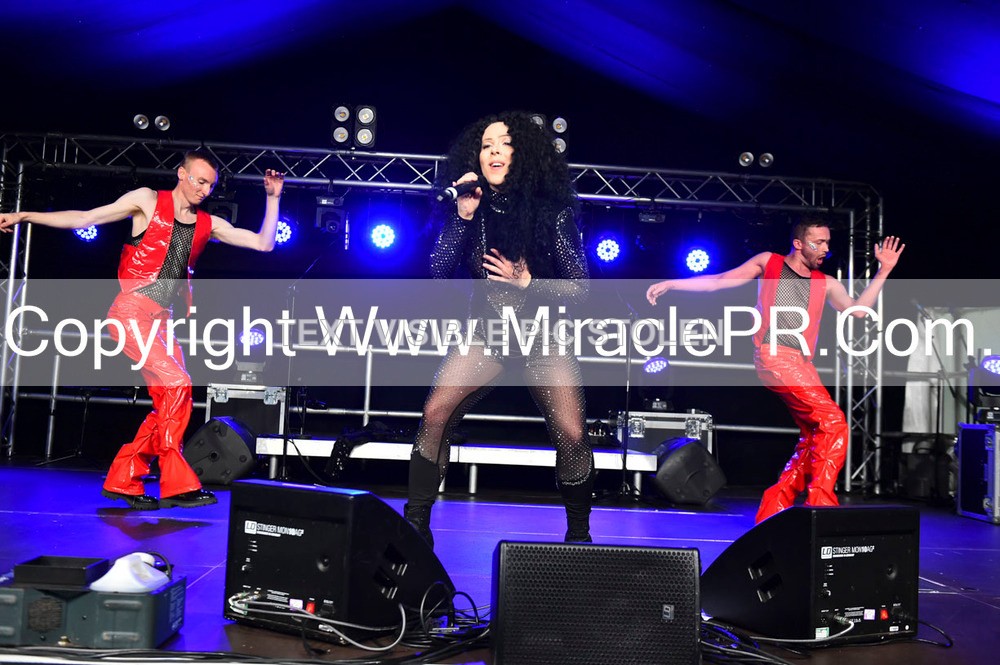 SH4_6704 - The Cher Experience