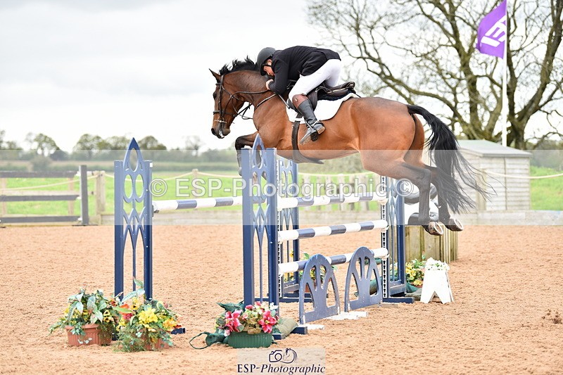 230507A-142010-08378 - Cls 48 Foxhunter