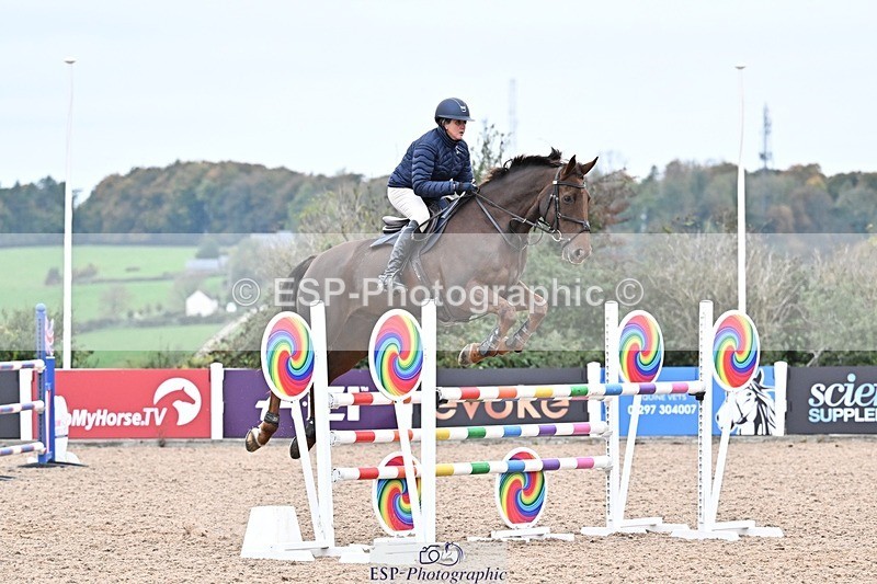 251015-151739-00871 - Cls 6 Foxhunter and 1.20m Open