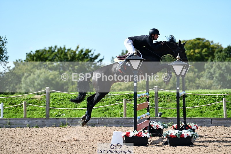 240914A-132830-07271 - Cls 15-S Snr Foxhunter