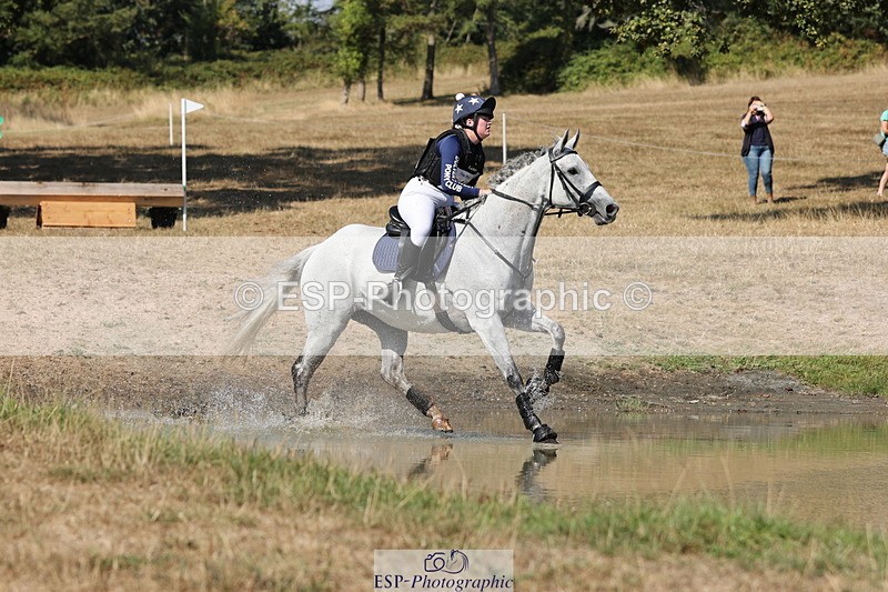 250824A-150416-39162 - 2128-Emily.Jones-Chesham.Rose